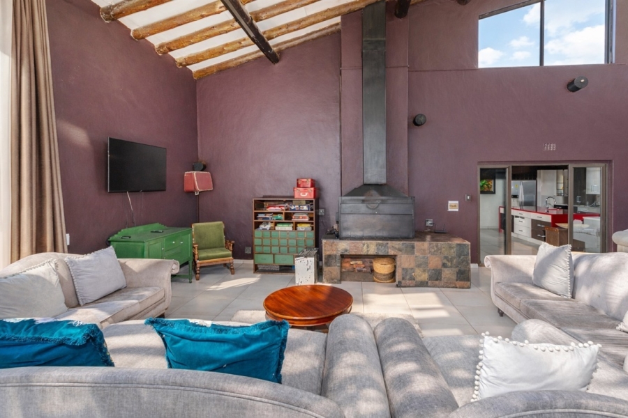 To Let 5 Bedroom Property for Rent in Schoemansville North West
